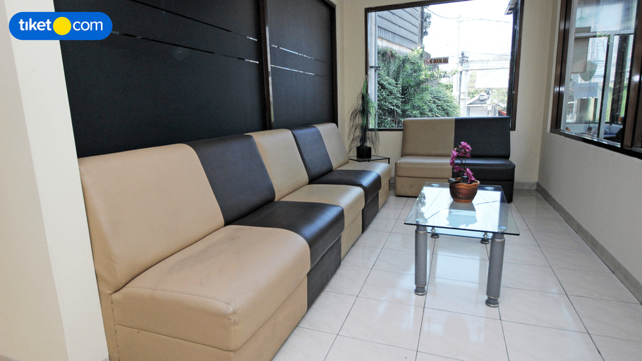 Bukit Dago Hotel 5/11