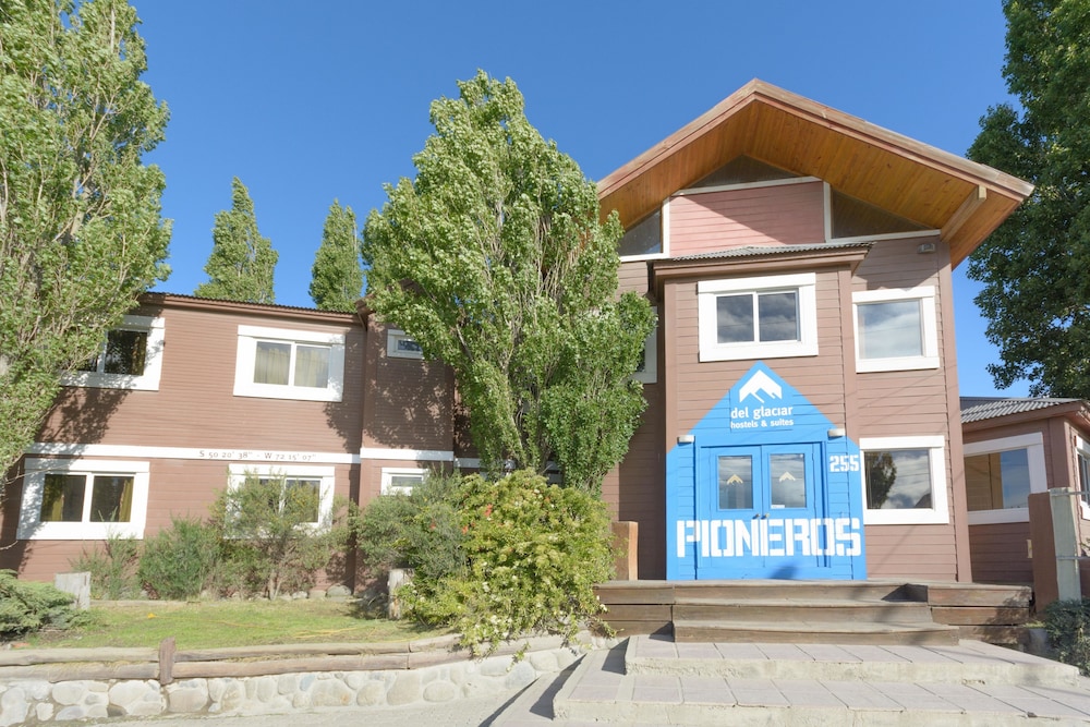 Hostel del Glaciar Pioneros 63/69