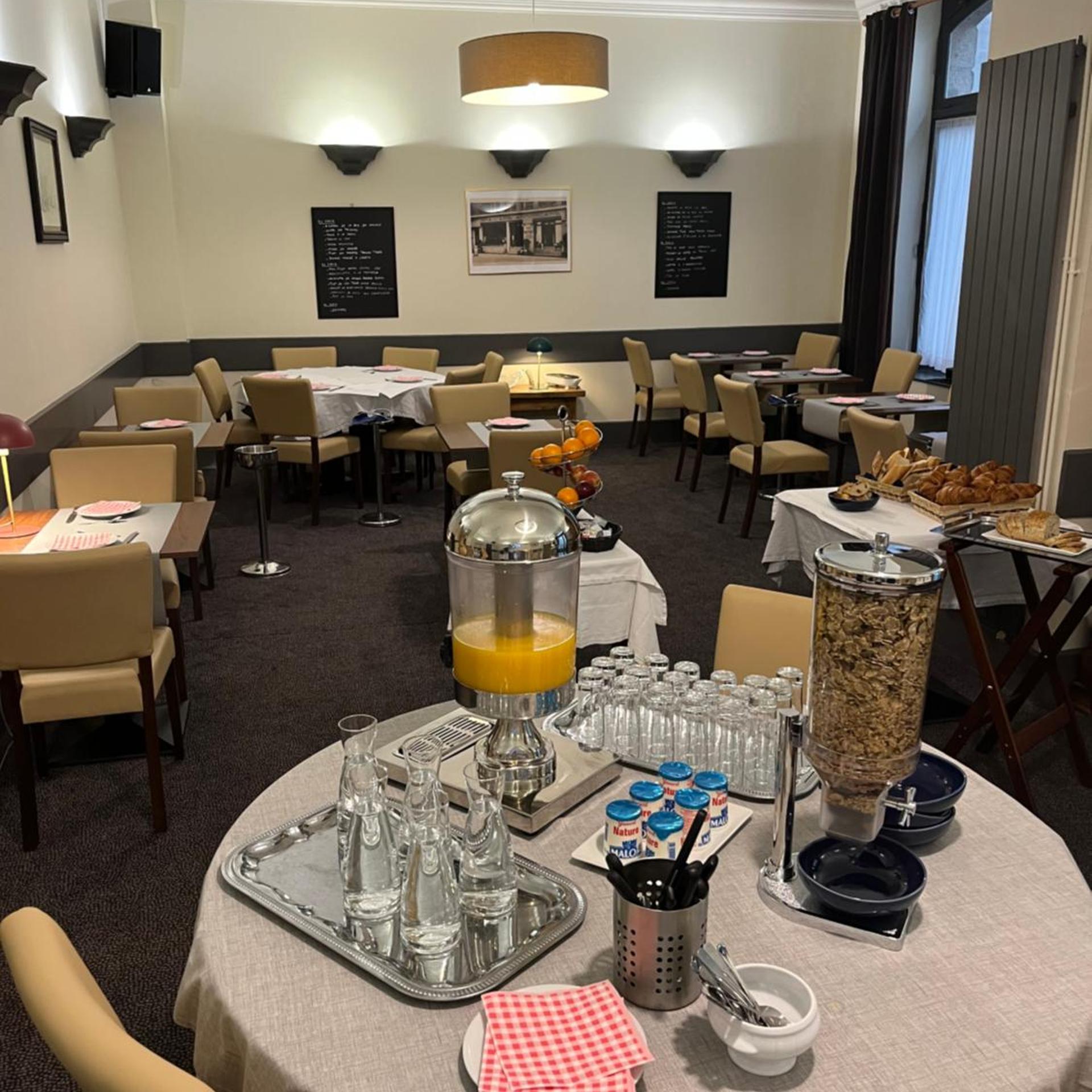 Hotel Armoricaine 37/50