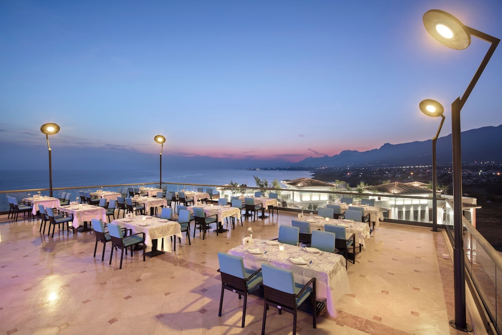 Merit Crystal Cove Hotel Casino & Spa 45/48