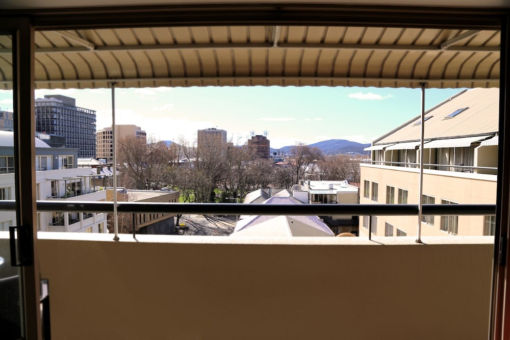 Salamanca Inn 35/76