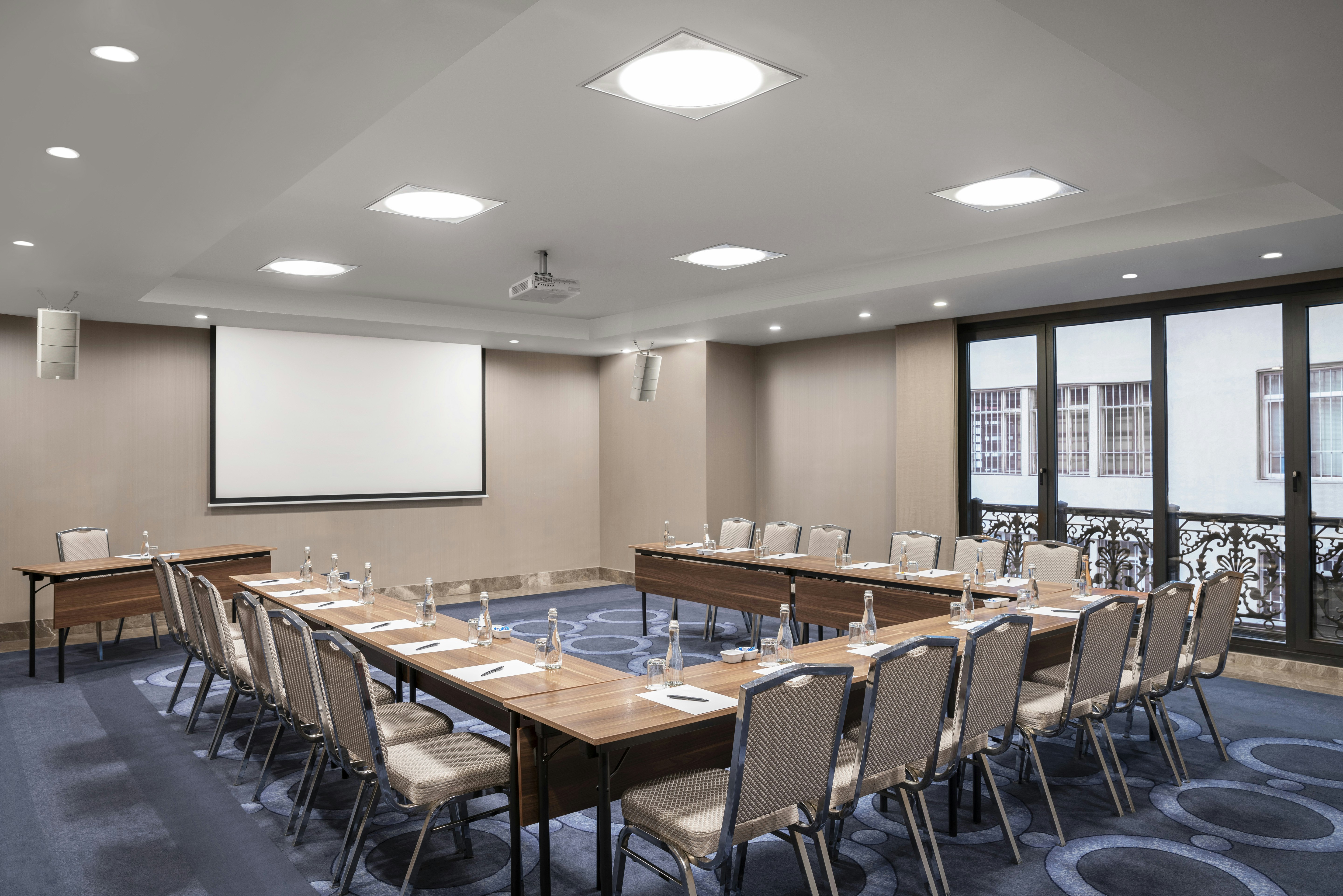 DoubleTree by Hilton Istanbul Gayrettepe 26/34