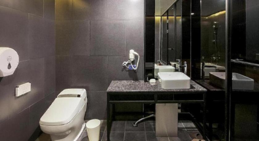 To Heaven Hotel Nampo 77/78