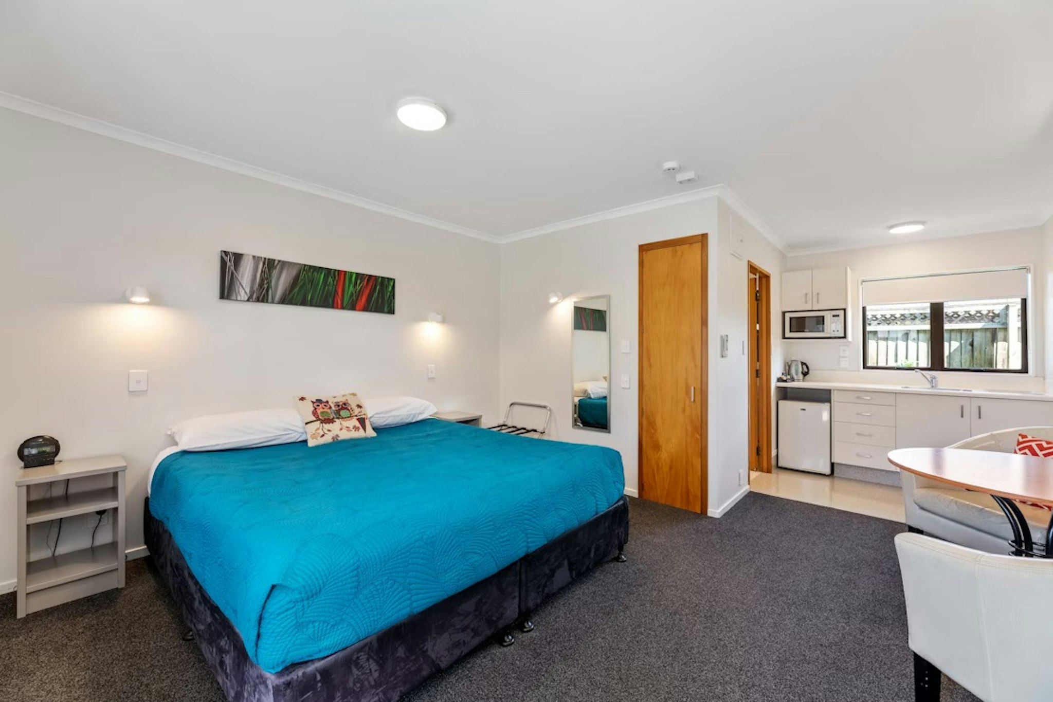 Knightsbridge Court Motor Lodge 19/37