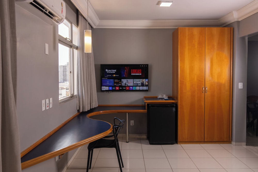 Honorato Plaza Hotel 32/52