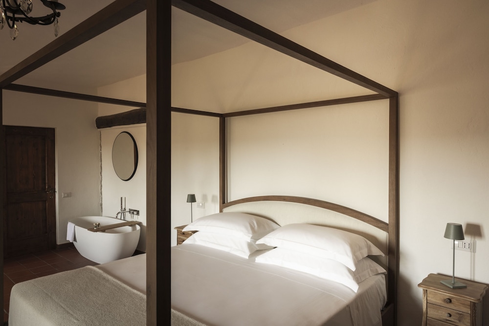 Junior Suite, Double Bed, Private Garden, Terrace