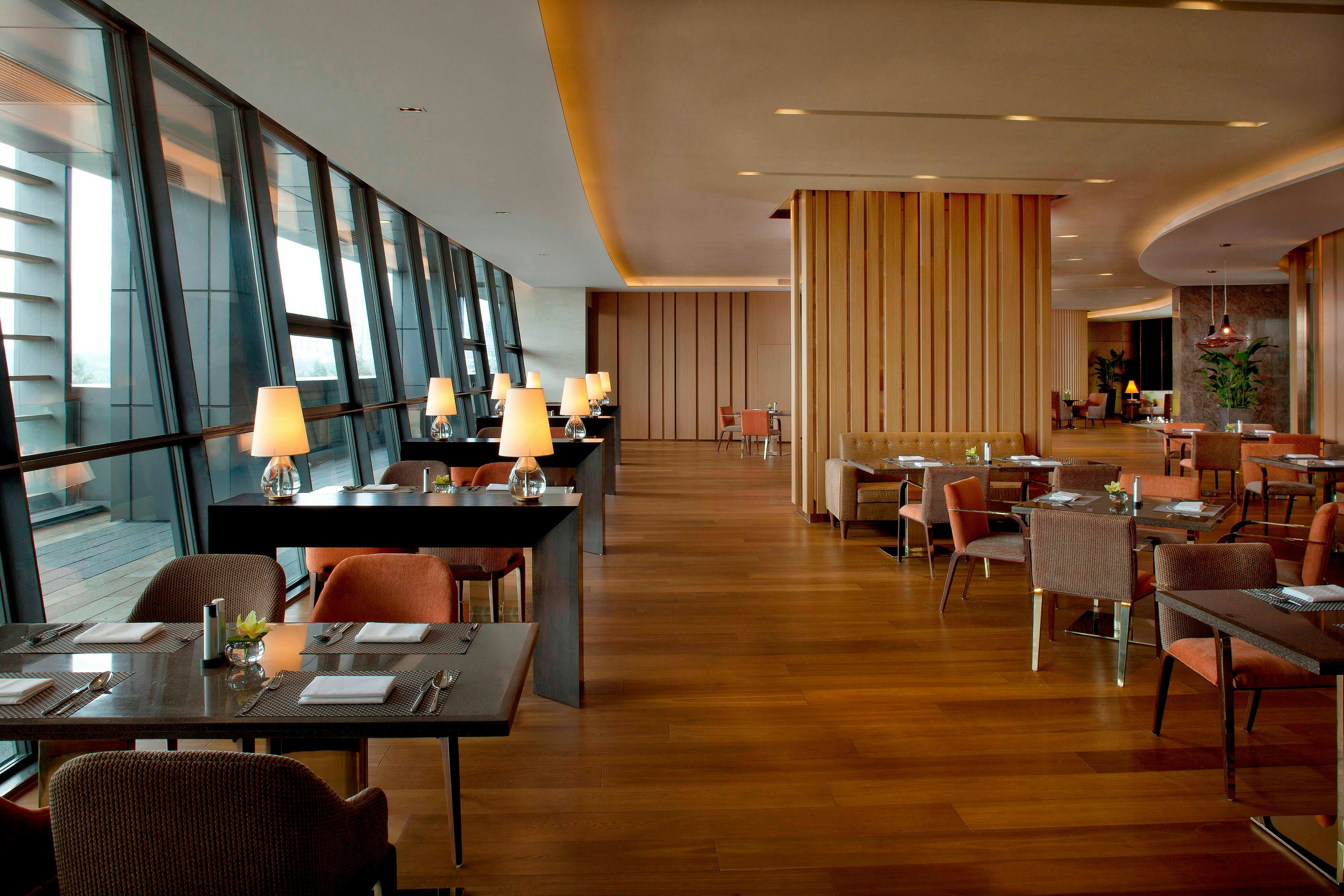 The Oct Harbour Shenzhen Marriott Executive Apartments 32/38