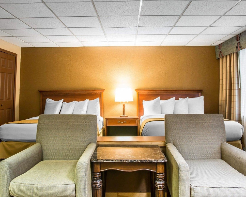 Quality Inn Southfield - Detroit 22/39