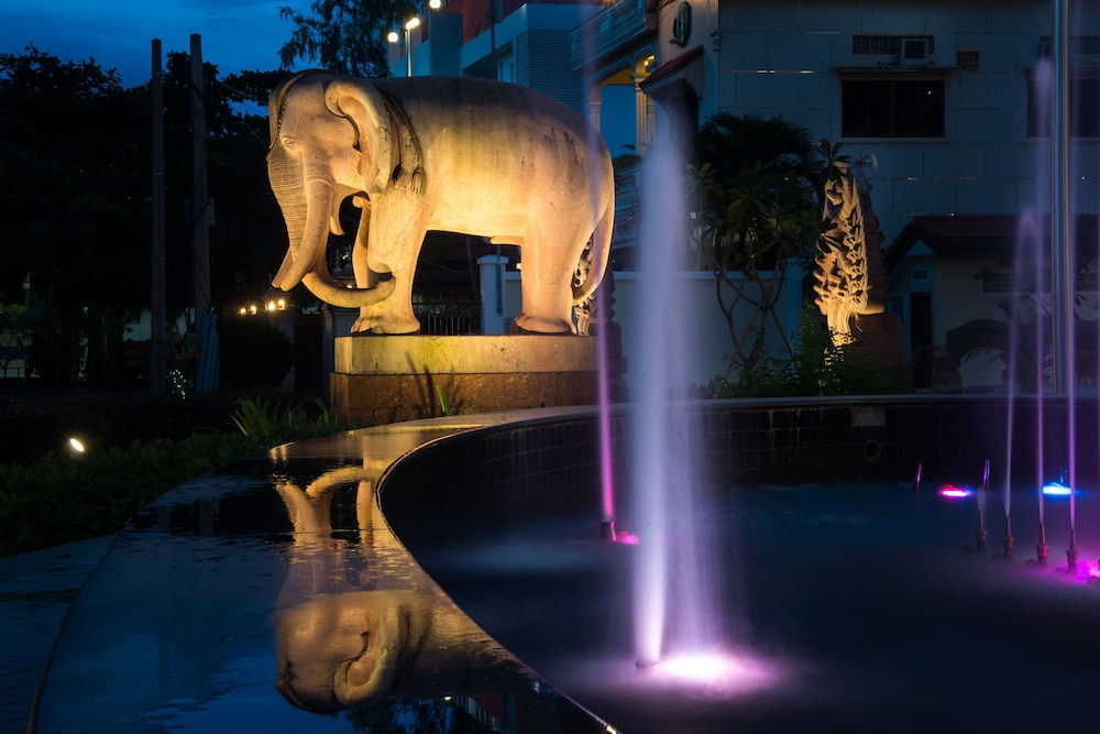 REGENCY ANGKOR HOTEL 33/50