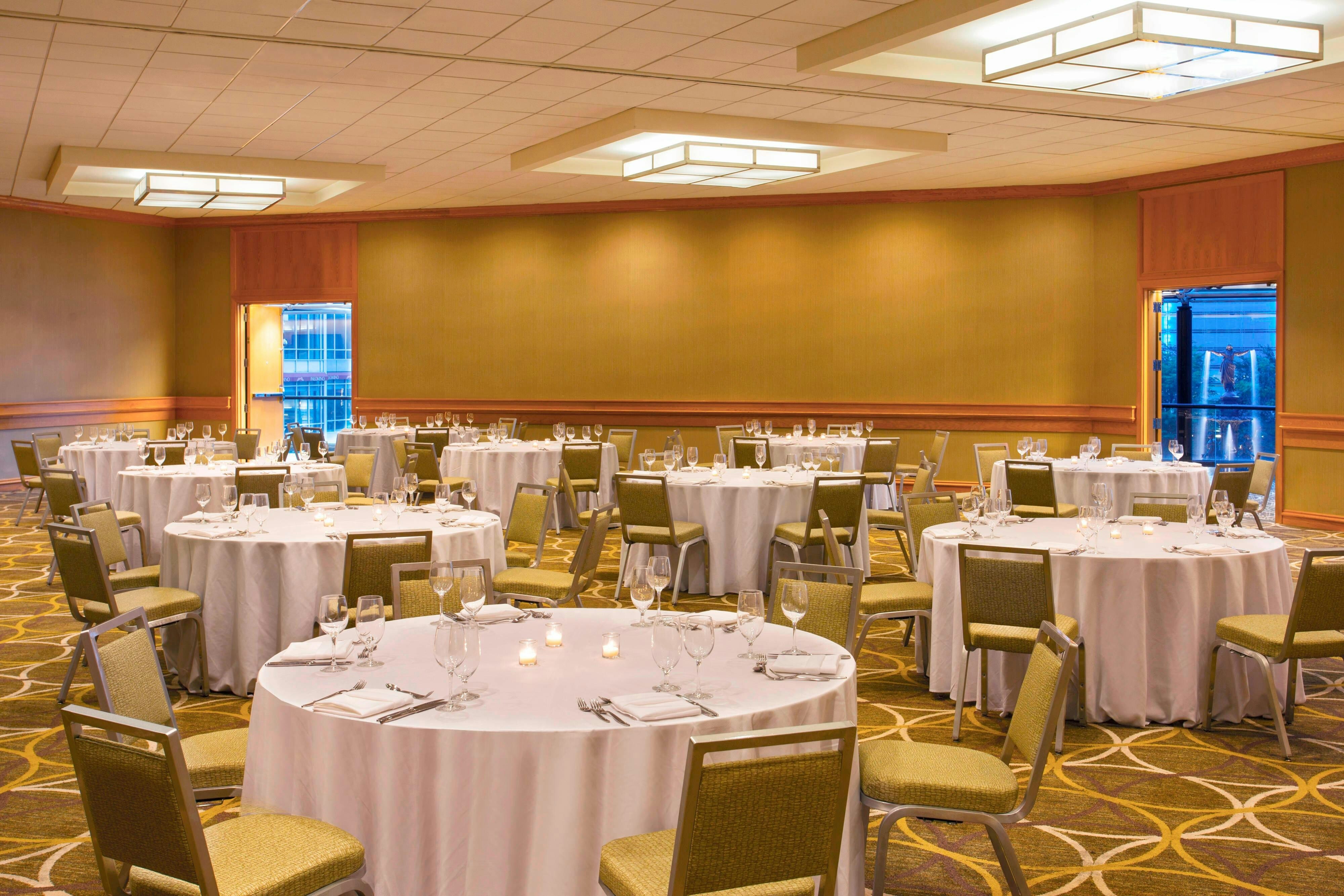 The Westin Cincinnati 48/52