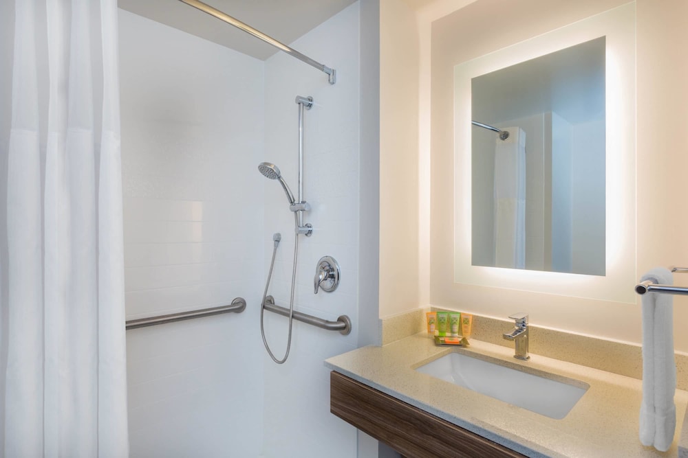 Wyndham Garden Fort Lauderdale Airport & Cruise Port 10/42