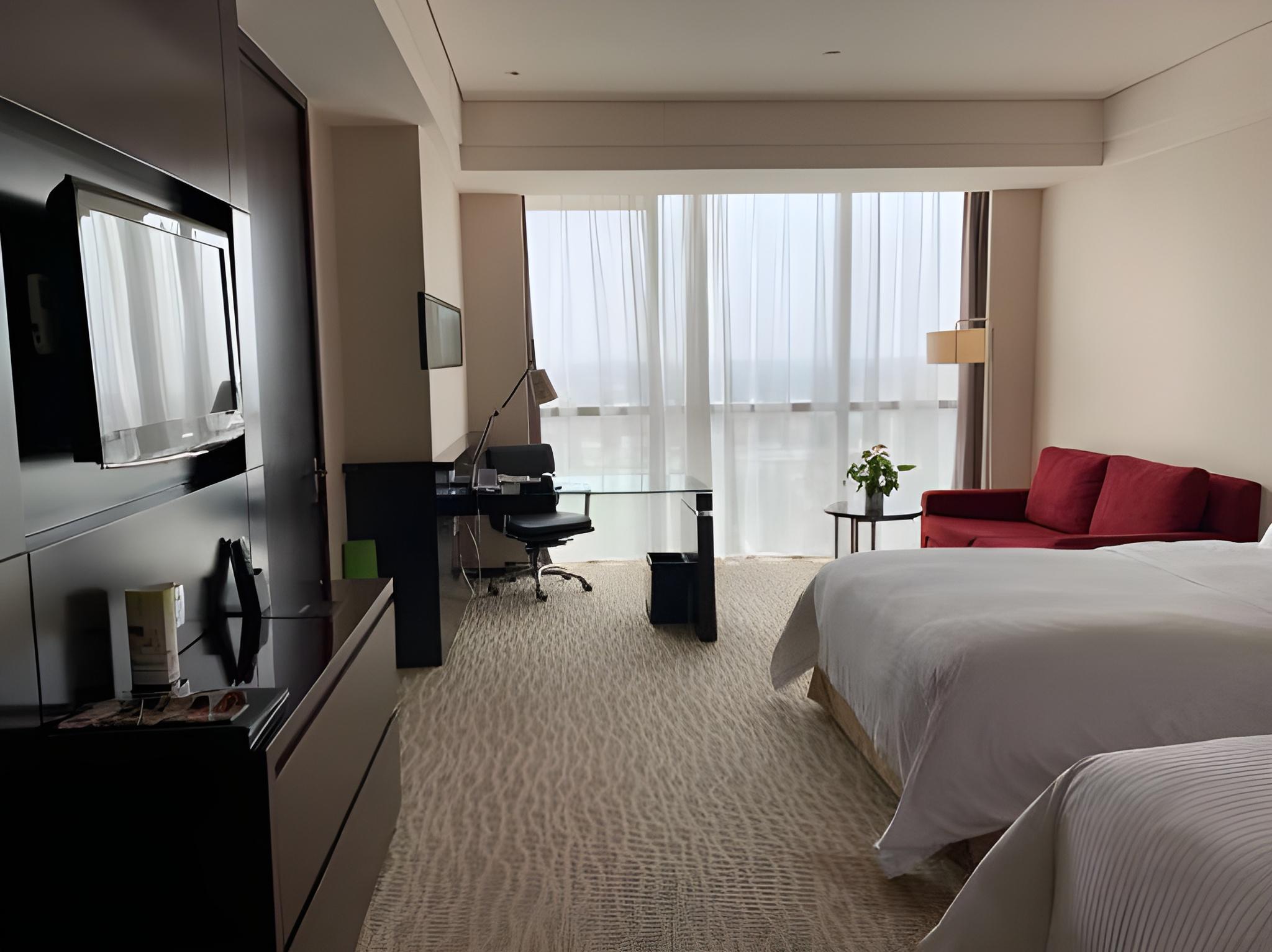 غرفة تنفيذية بسريرين، The Qube Hotel Shanghai Pudong 2/2
