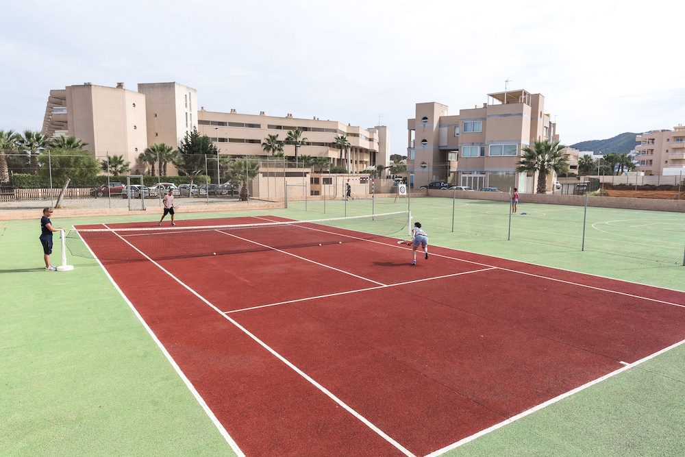 Tropic Garden Hotel & Apartments 49/73