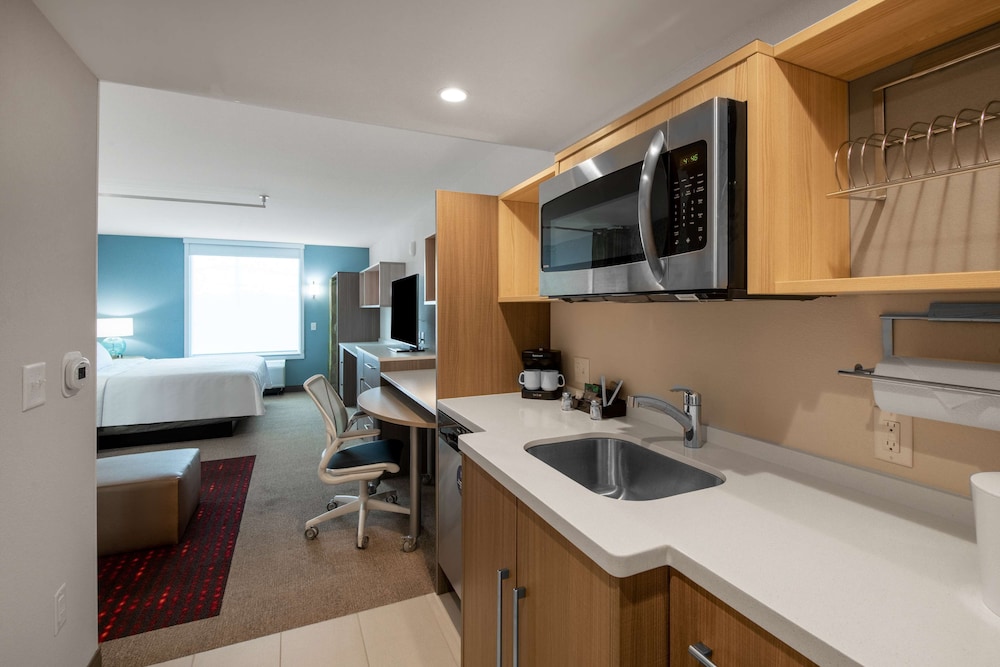 Home2 Suites By Hilton Phoenix Airport North 37/47