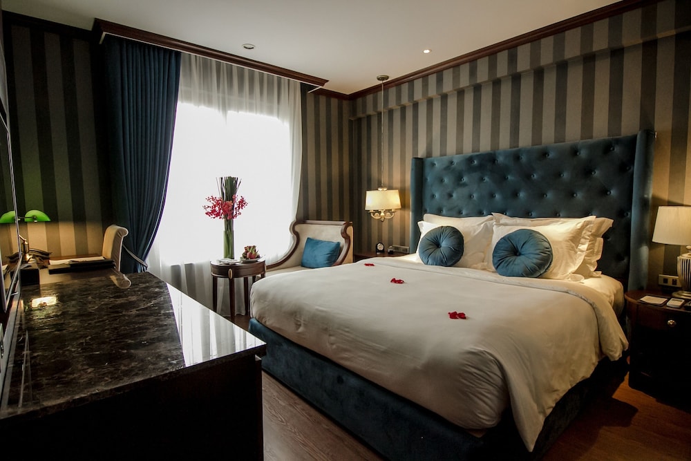 The Scarlett Boutique Hotel 15/41