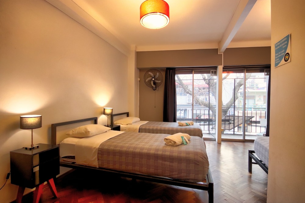 Play Hostel Soho 13/50