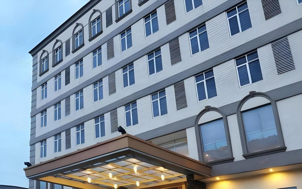 Grand Kanaya Hotel 3/50