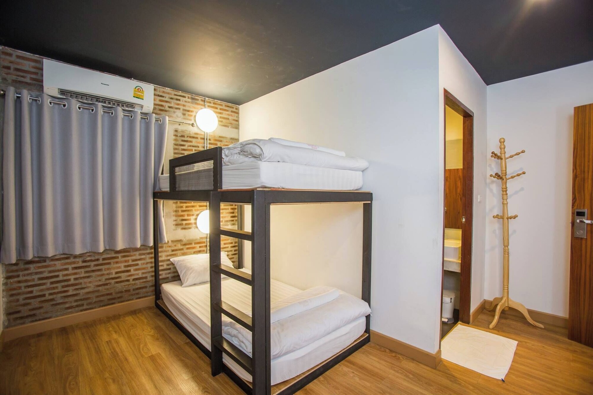 Private, Bunk Bed