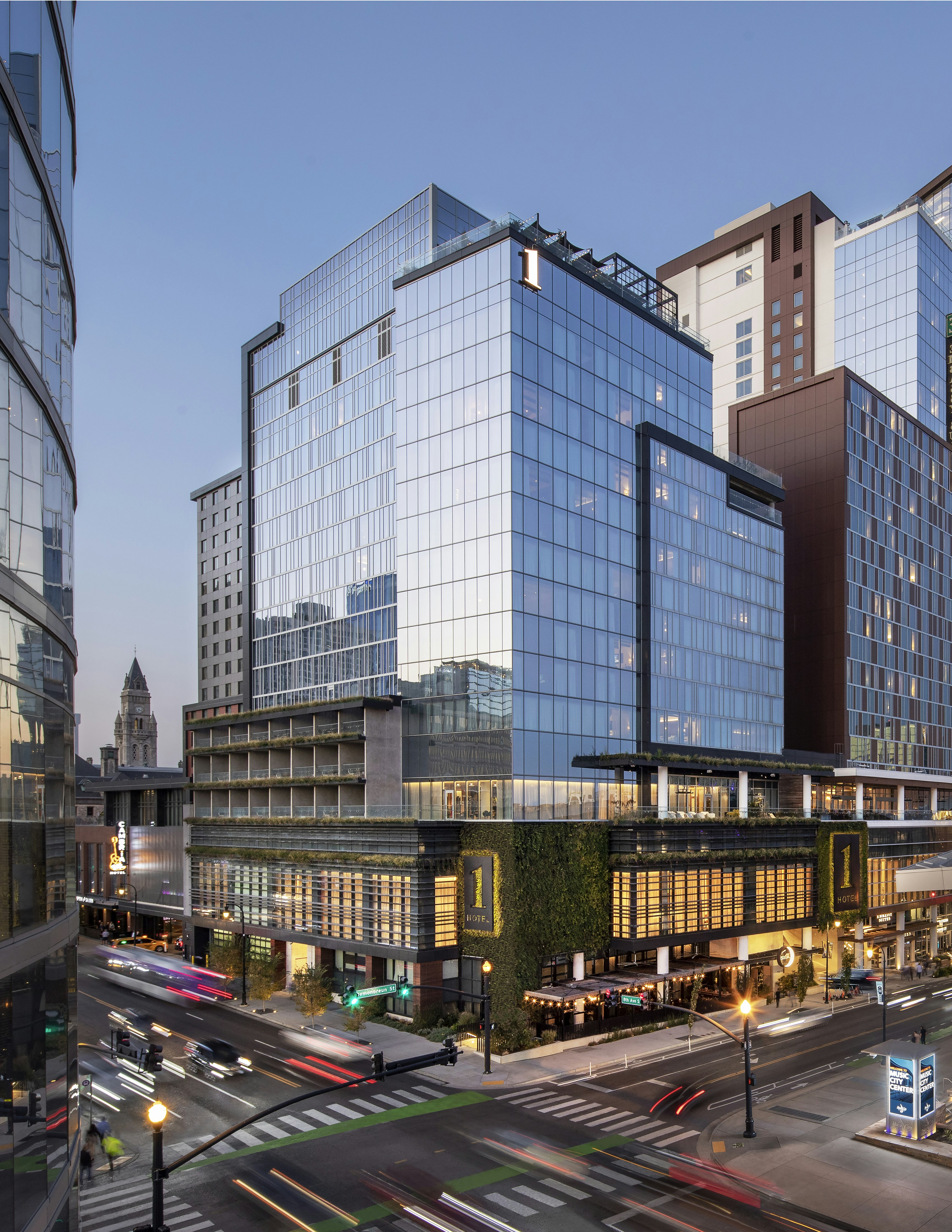 1 Hotel Nashville 48/50