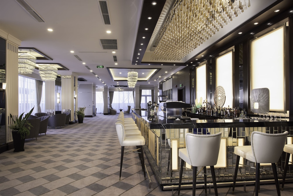 Vinpearl Empire Nha Trang, Affiliated by Melia 65/73