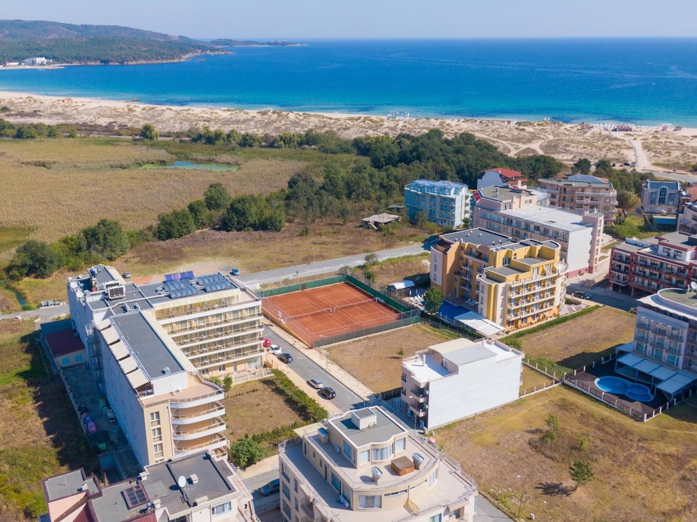 Plamena Palace 47/50