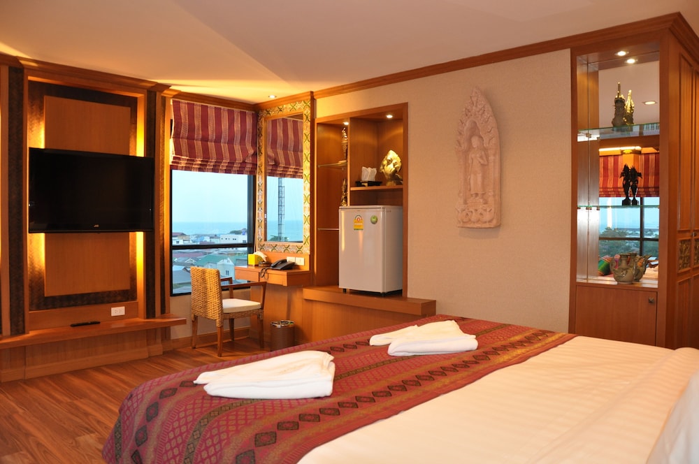 Chalelarn Hotel 15/41