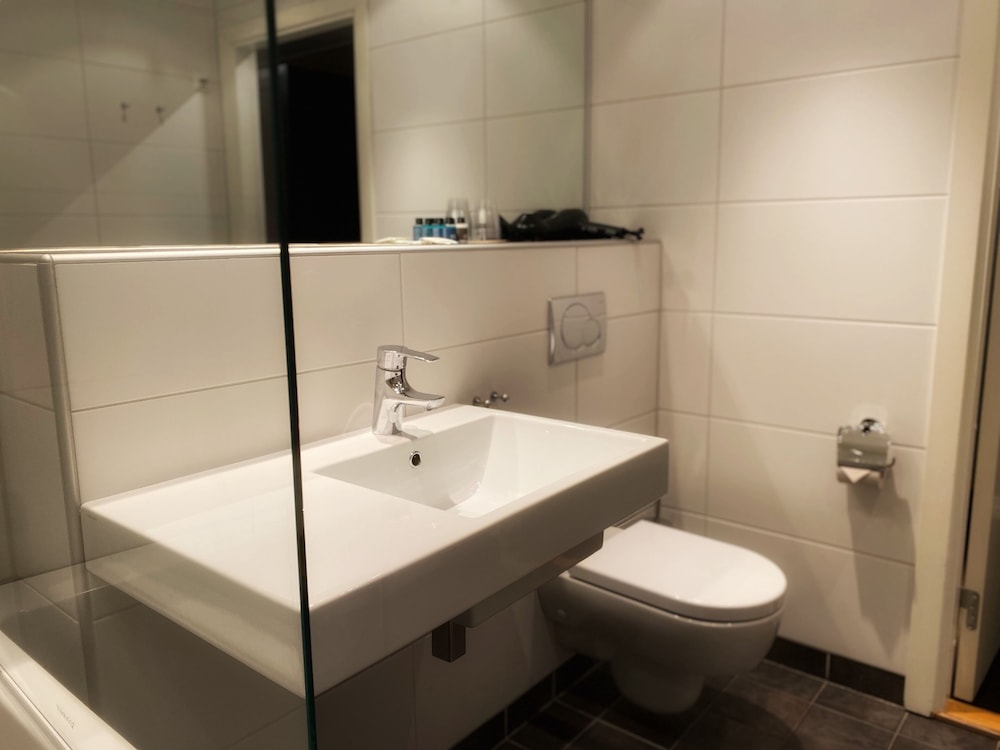 Dialog Hotel Villan 46/50