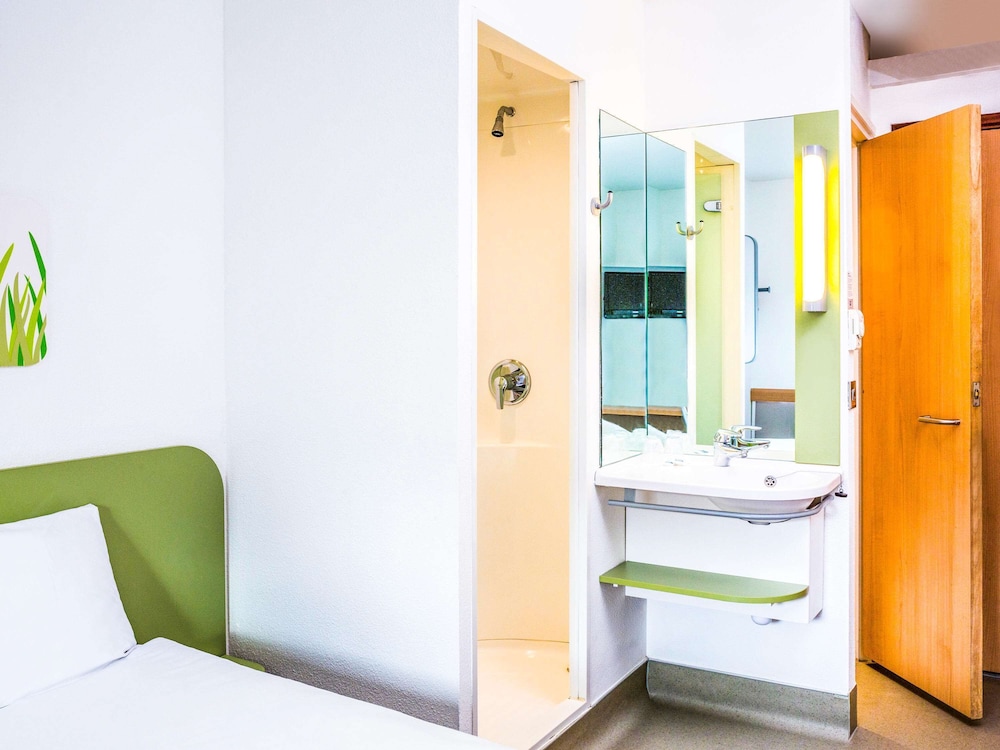Ibis Budget Glasgow 23/56