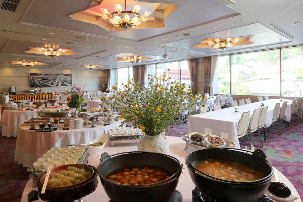 restaurant-cafeteria