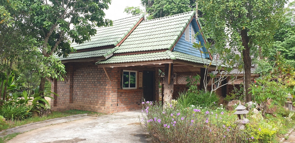 Wangnamkhao Resort 9/63
