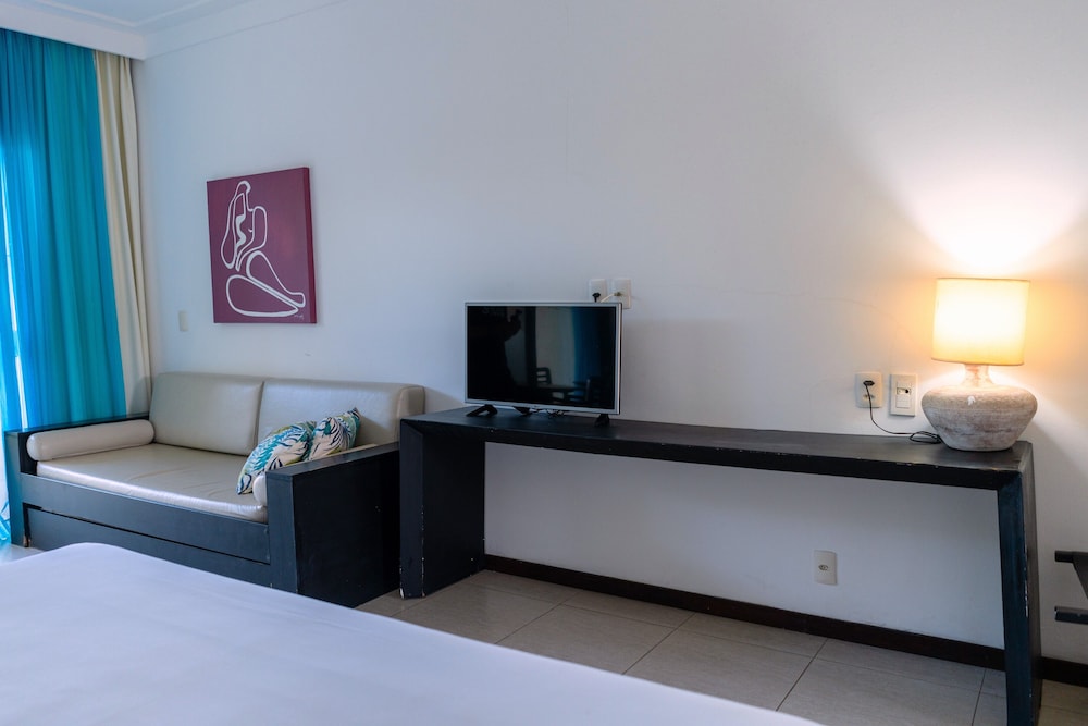 Dom Pedro Laguna Beach Resort & Golf by WAM Experience 56/80