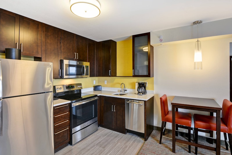 Residence Inn Milwaukee North Glendale 11/16
