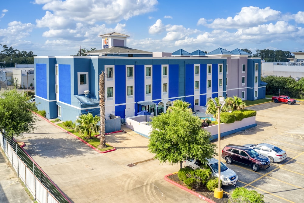 Comfort Inn Suites Fm1960 Champions 12/55
