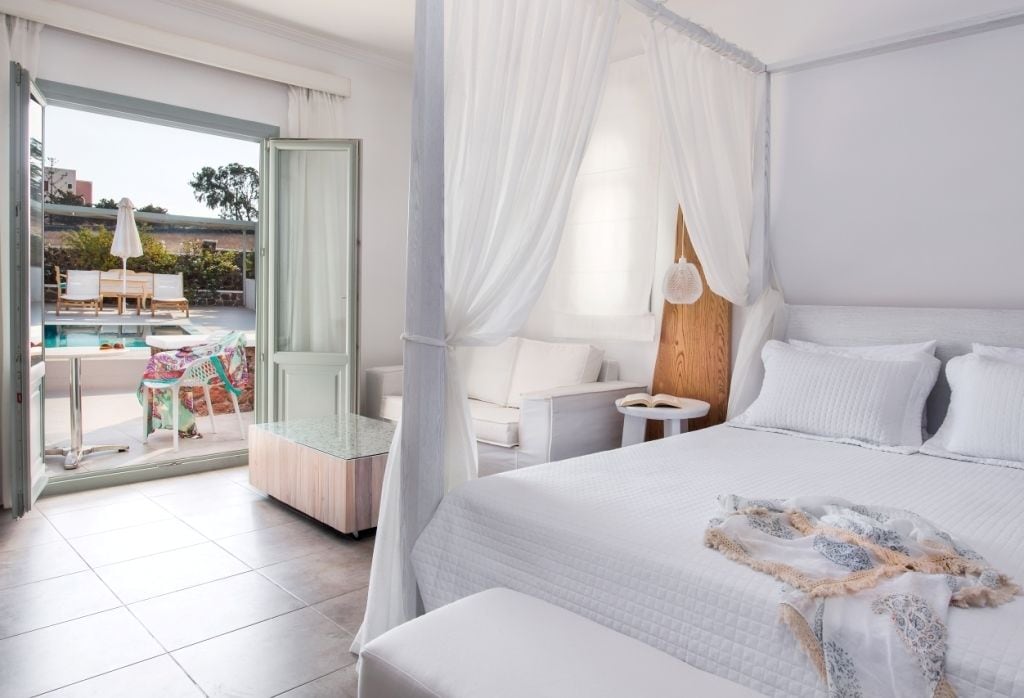 EXECUTIVE, SUITE, PRIVATE POOL