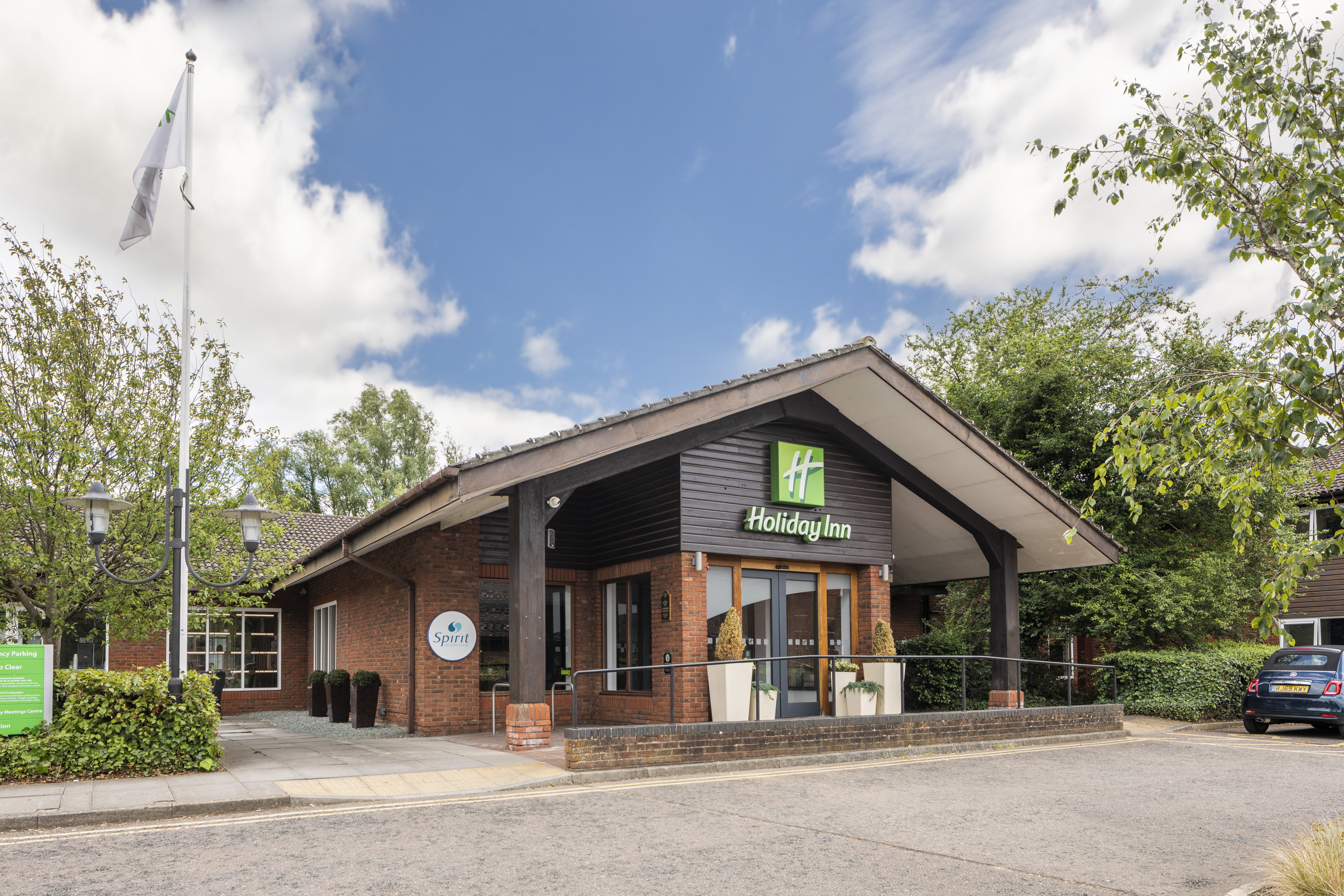 Holiday Inn Guildford 5/71