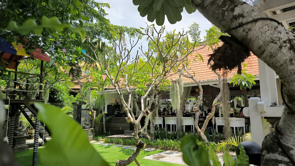 Baruna Frangipani Lembongan 36/50