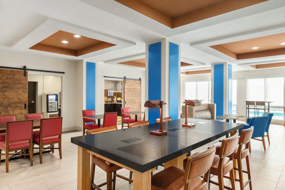 Holiday Inn Express & Suites Fort Myers East - The Forum 58/65
