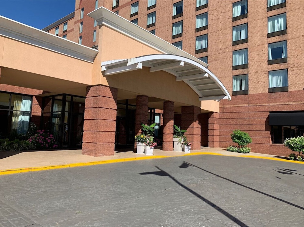 Lynchburg Grand Hotel 45/50