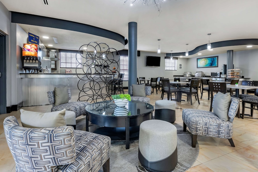 Best Western Plus Bradenton Gateway Hotel 25/29