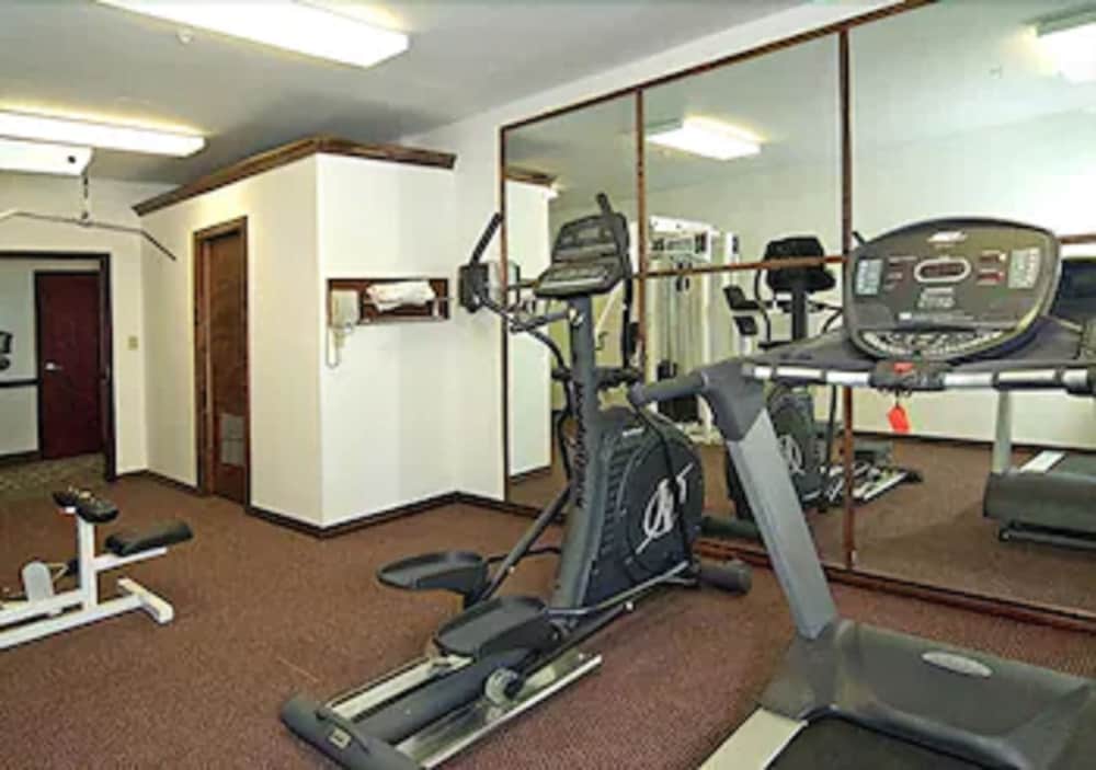 Quality Inn Rockdale TX 22/34