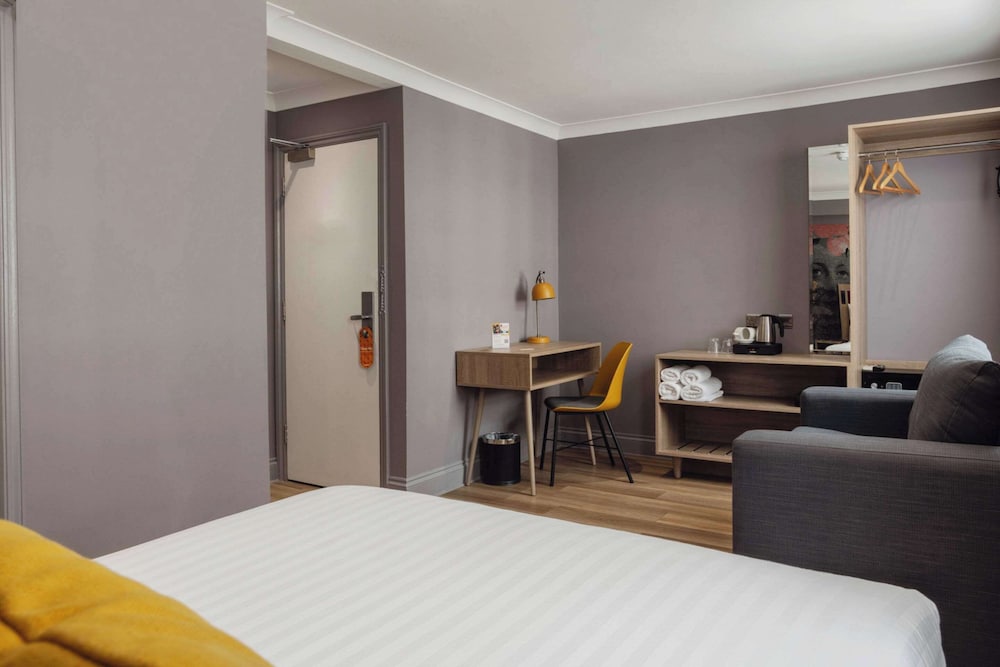 UPGRADE, SUITE, DOUBLE BED