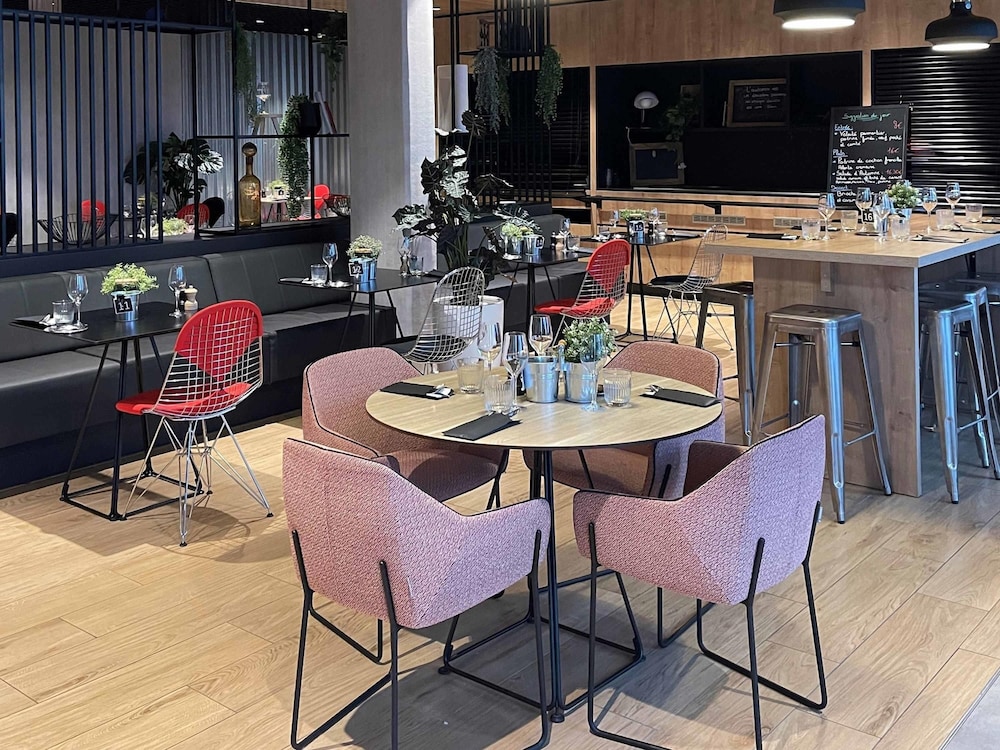 ibis Montlhery Paris Sud 49/68