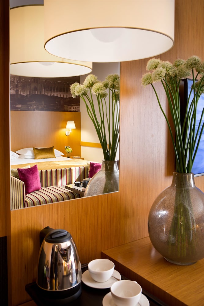Starhotels Tourist 32/45