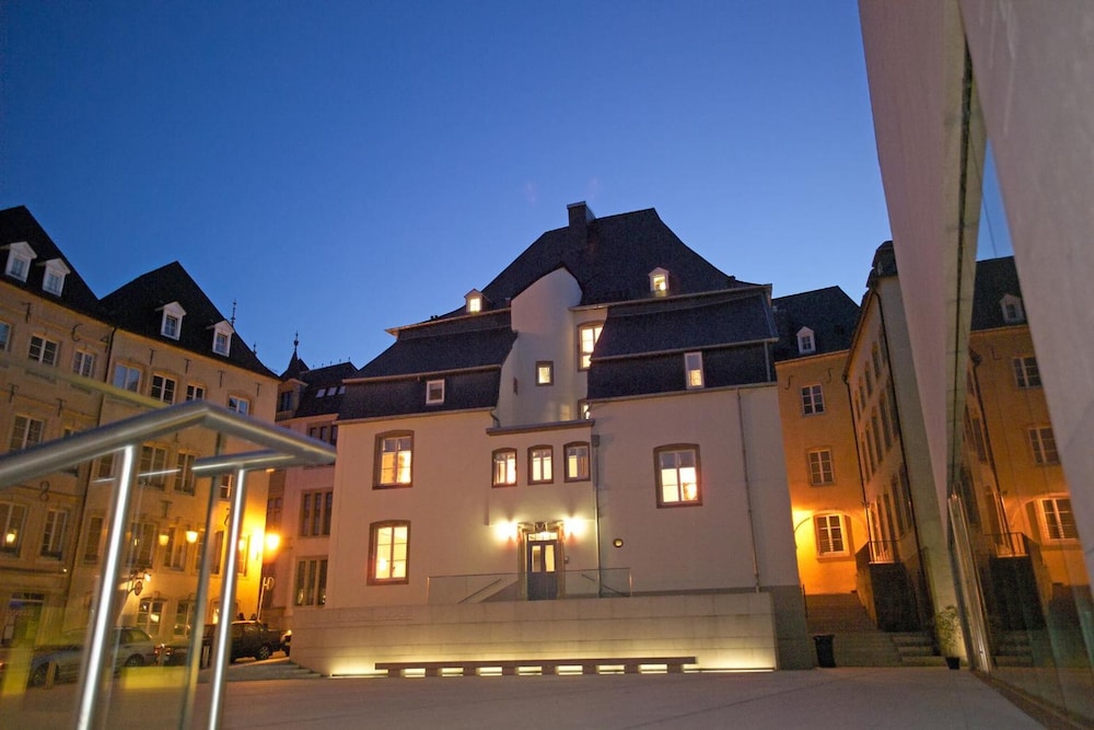 Parc Beaux-Arts Hotel 30/32