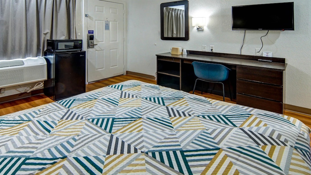 Motel6 Longview, TX 12/64