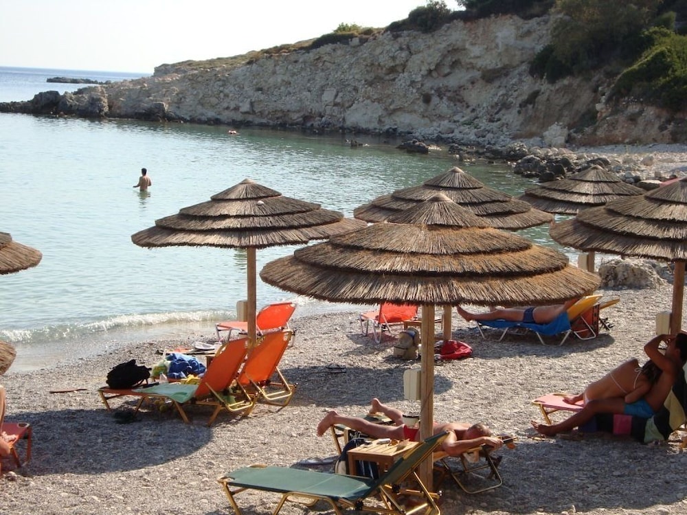 Glicorisa Beach Hotel 59/64
