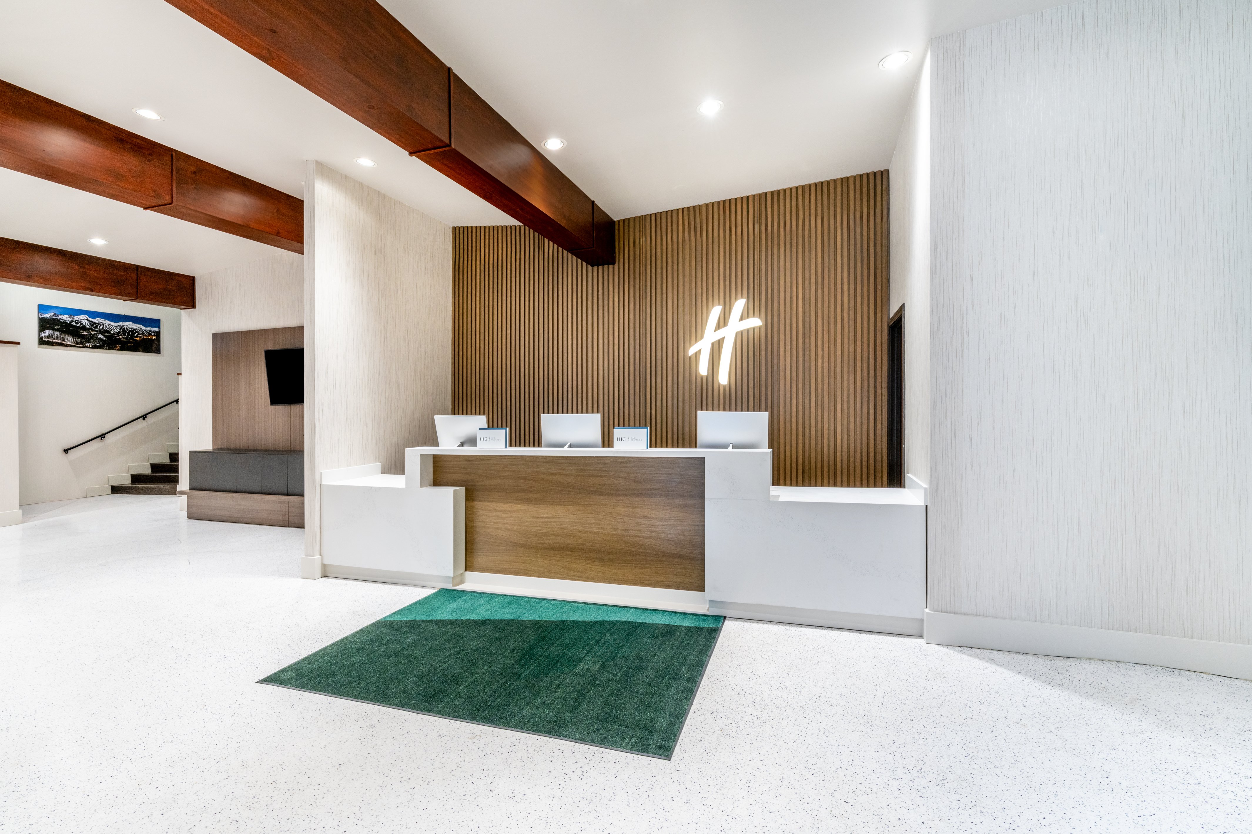 Holiday Inn Friso by IHG 9/68