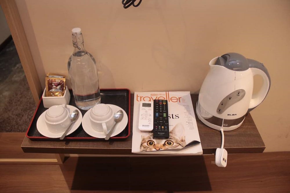 Z Hotel photo2