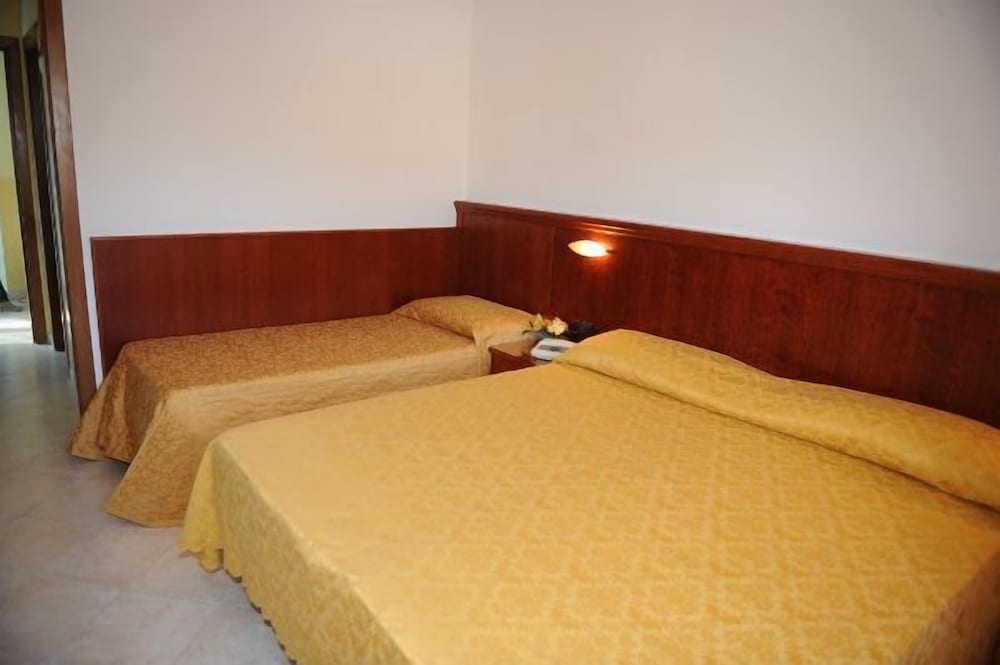 Grifone Hotel Ristorante 16/50