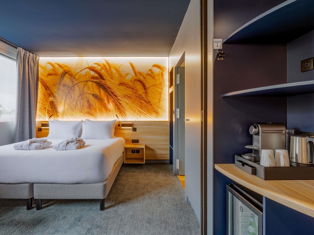 غرفة بريفيليج بسرير مزدوج مع أريكة، Mercure Lyon Est Villefontaine 9/10